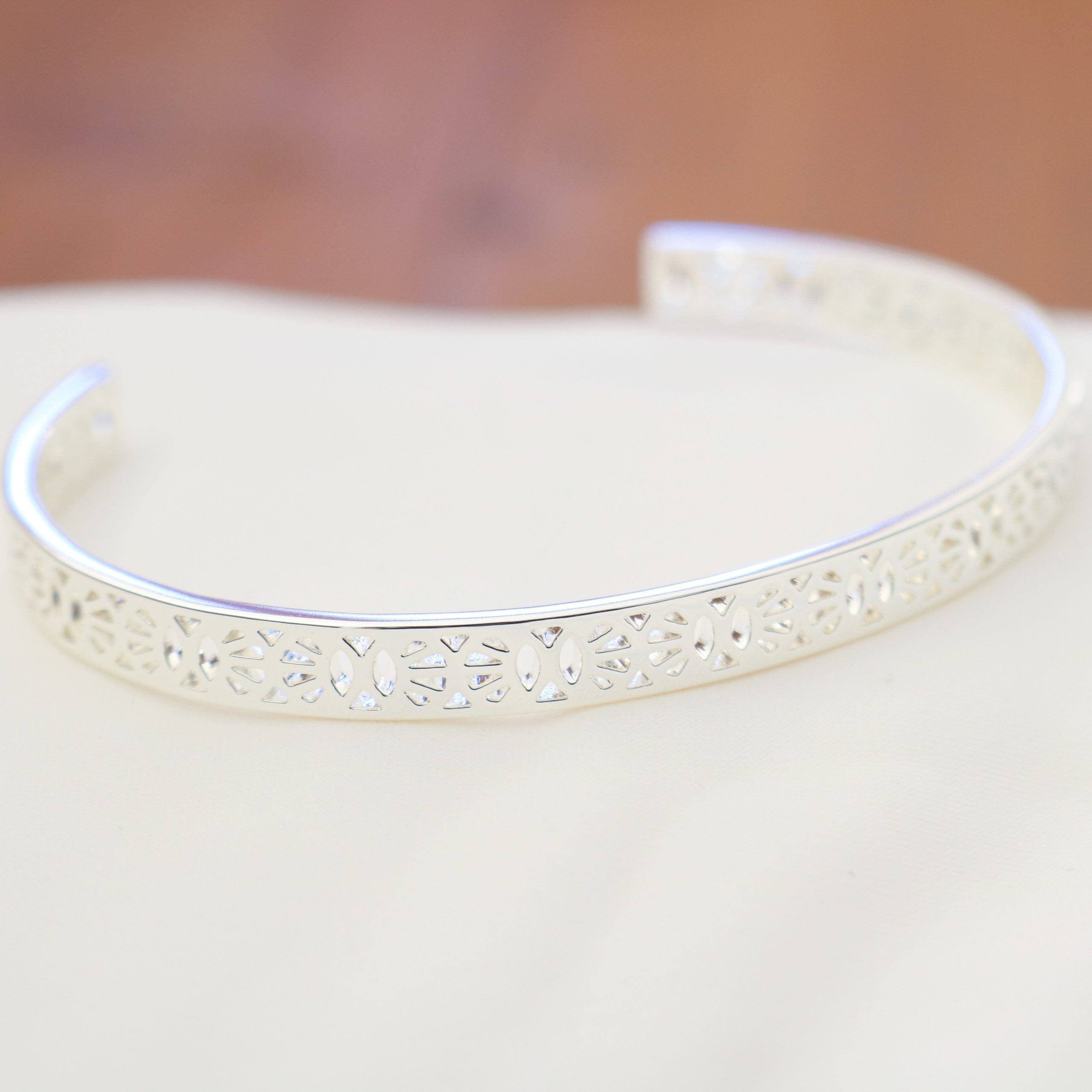 Daystar cuff