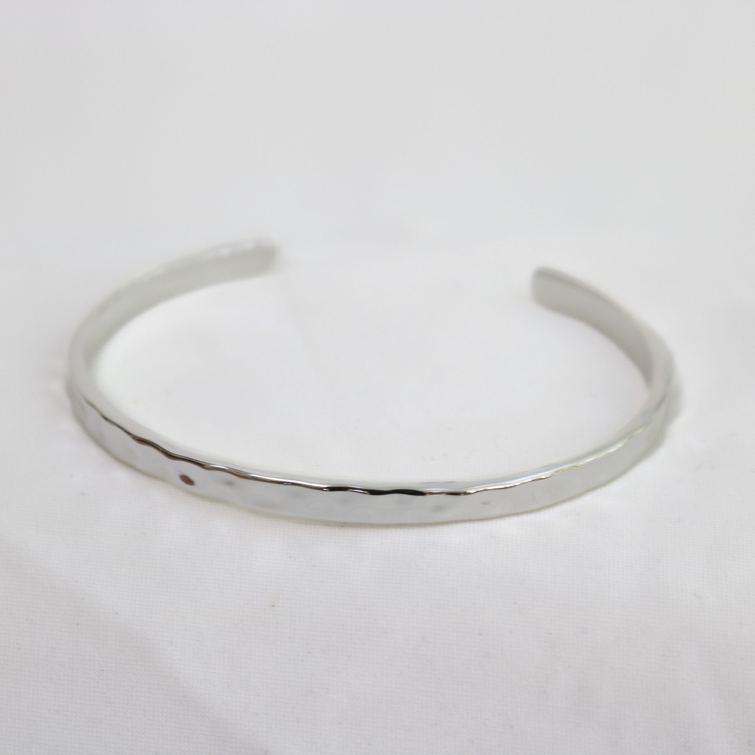 Gaia cuff LittleLintons