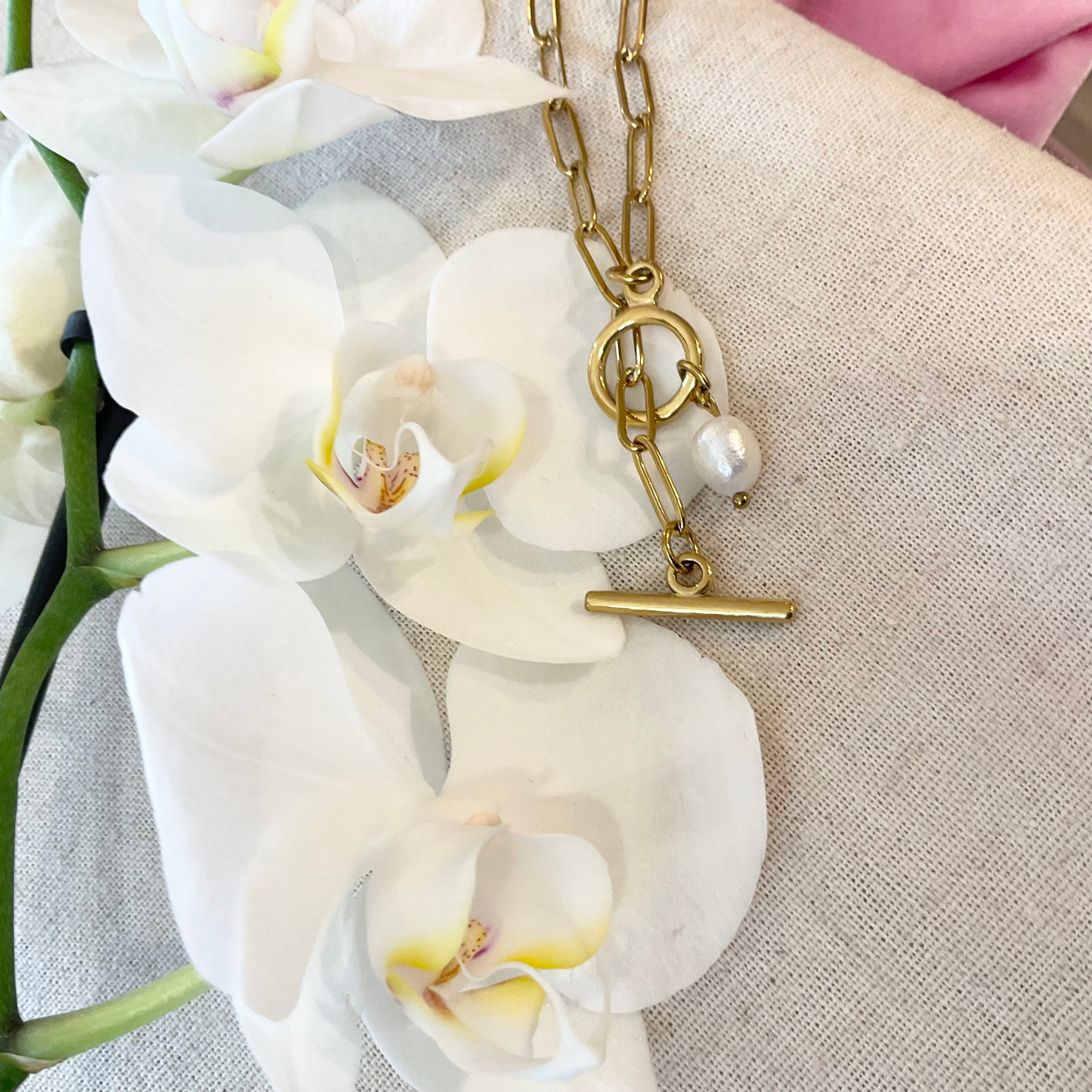 Pearl fob Necklace Innerbloom