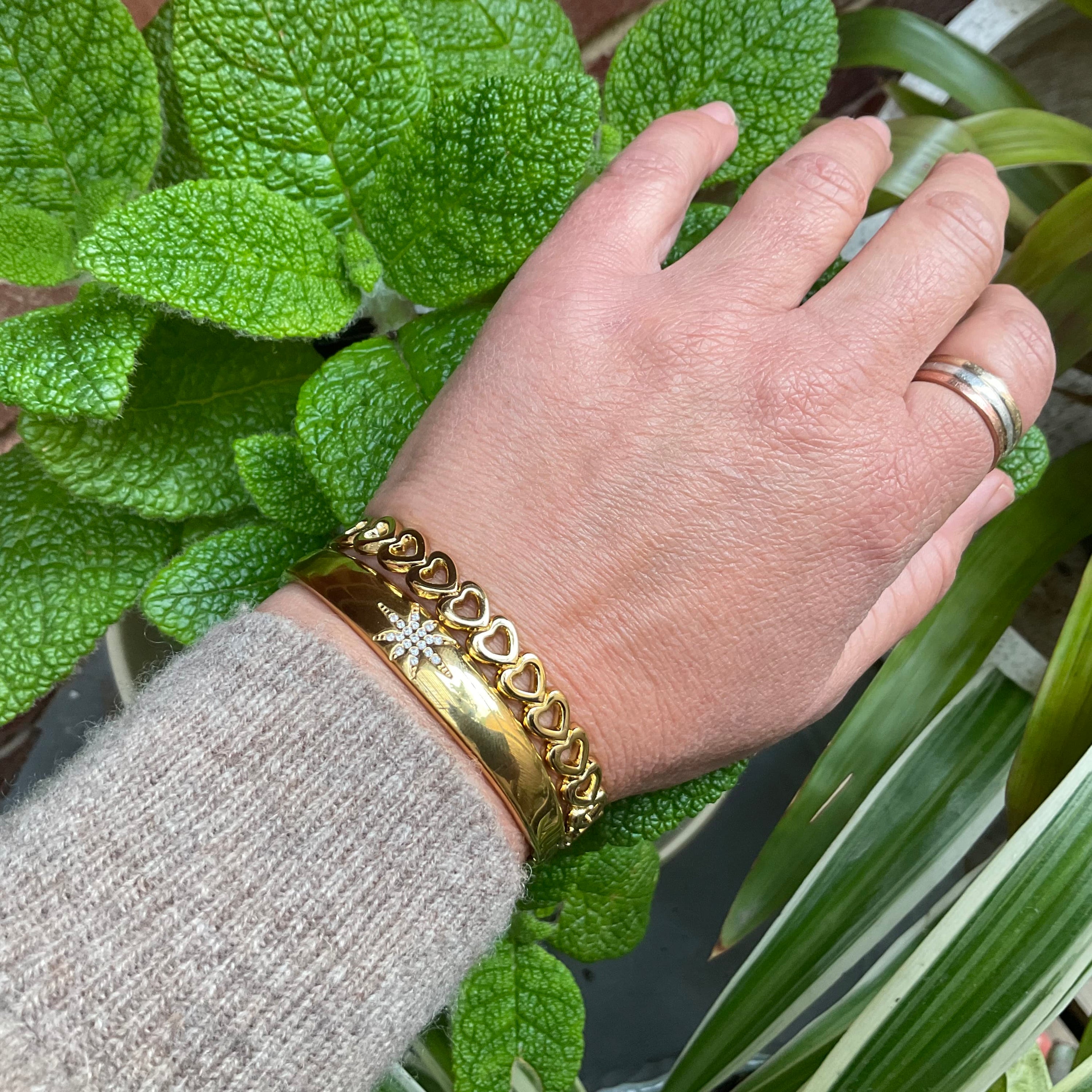 Shining Star Bangle Innerbloom