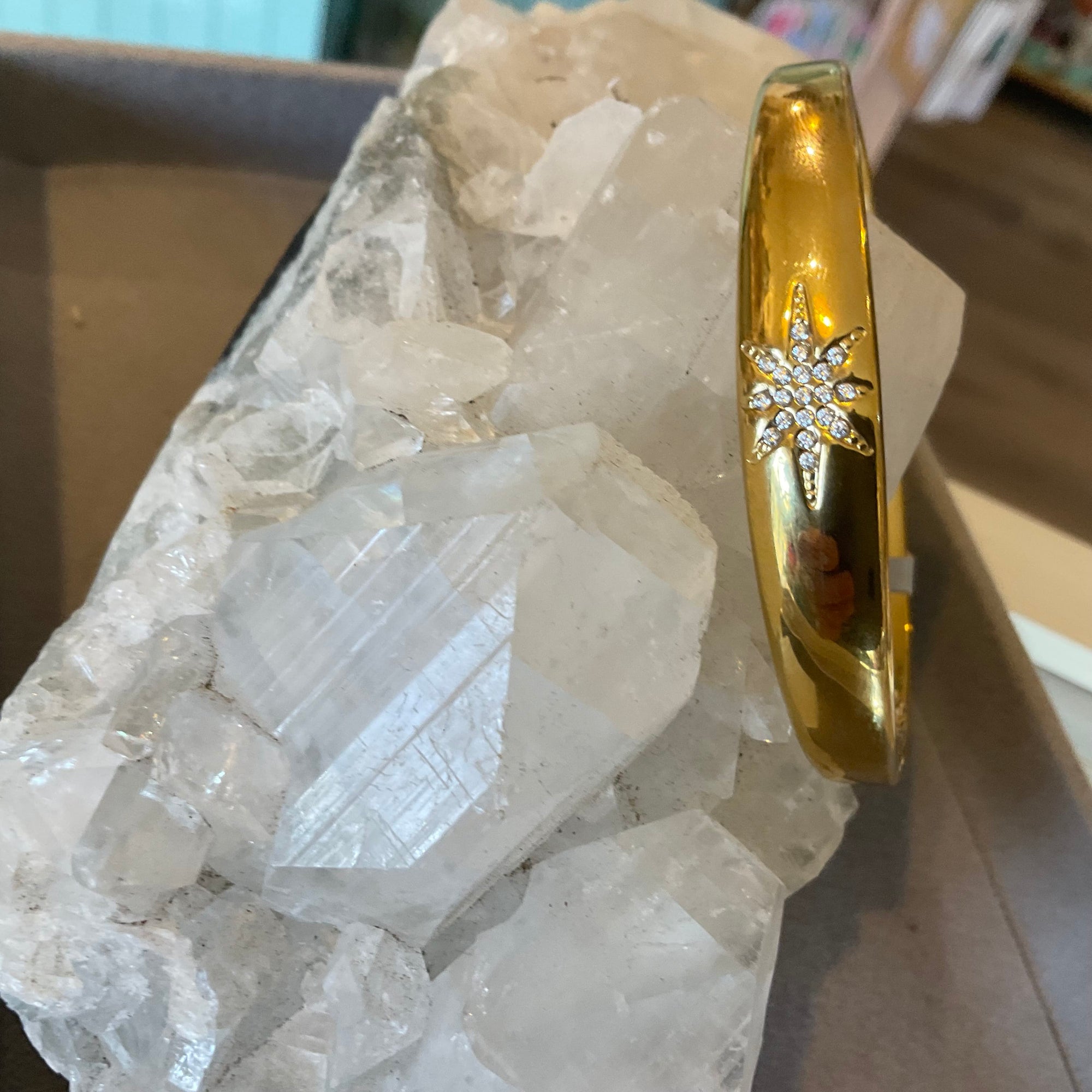 Shining Star Bangle Innerbloom