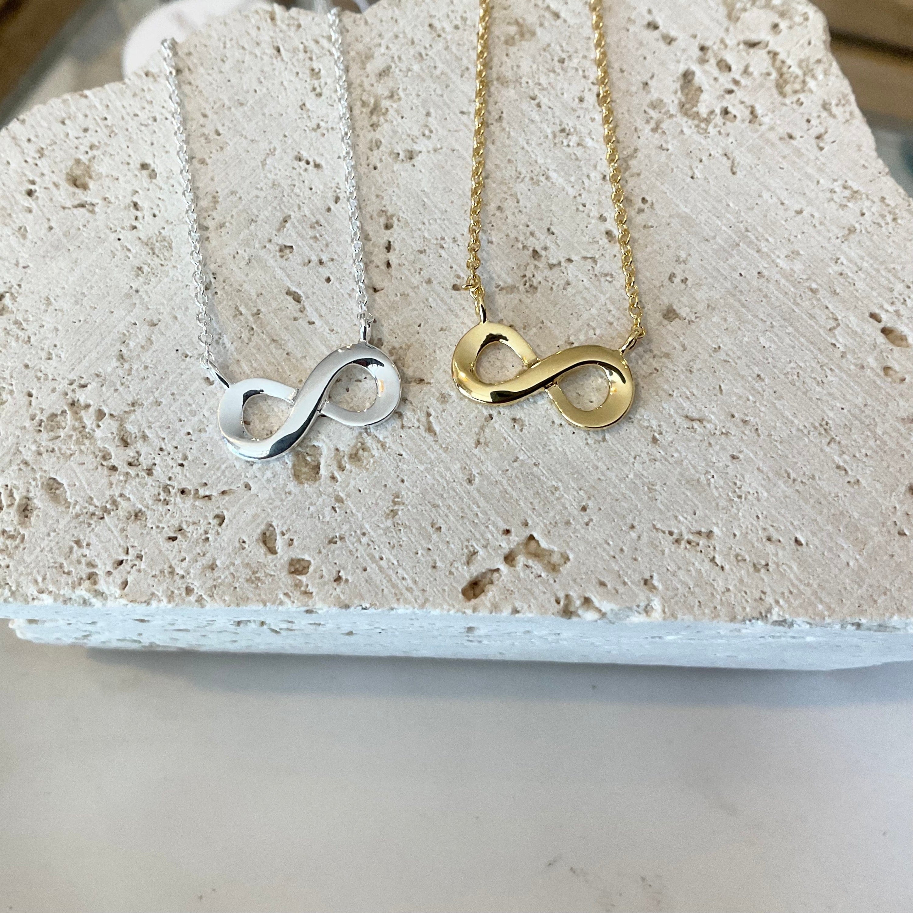Infinity necklace LittleLintons