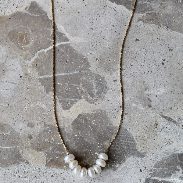 Mini pearl necklace LittleLintons