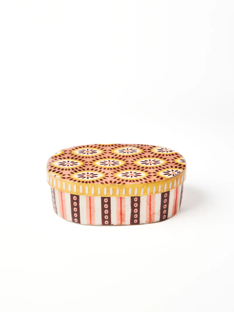 Samira pink eyes box LittleLintons