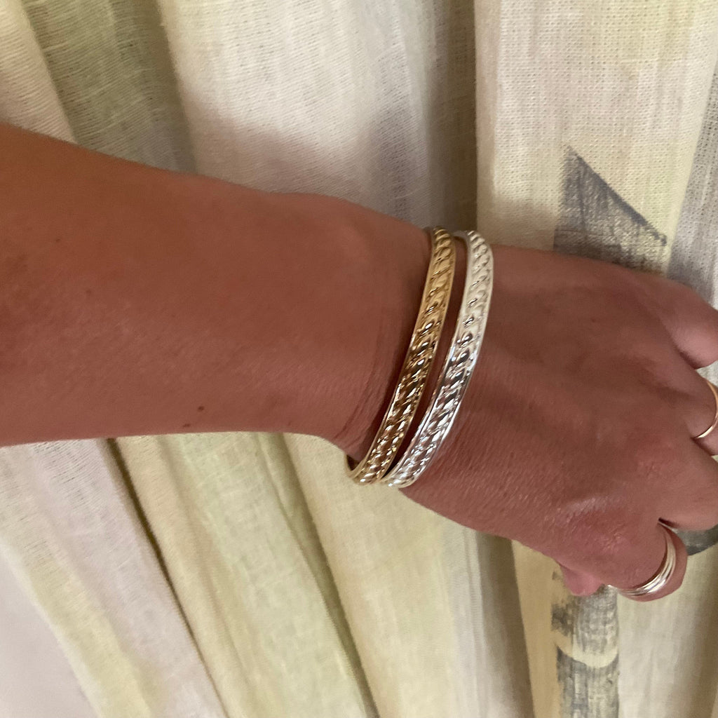 Twist detail bangle LittleLintons