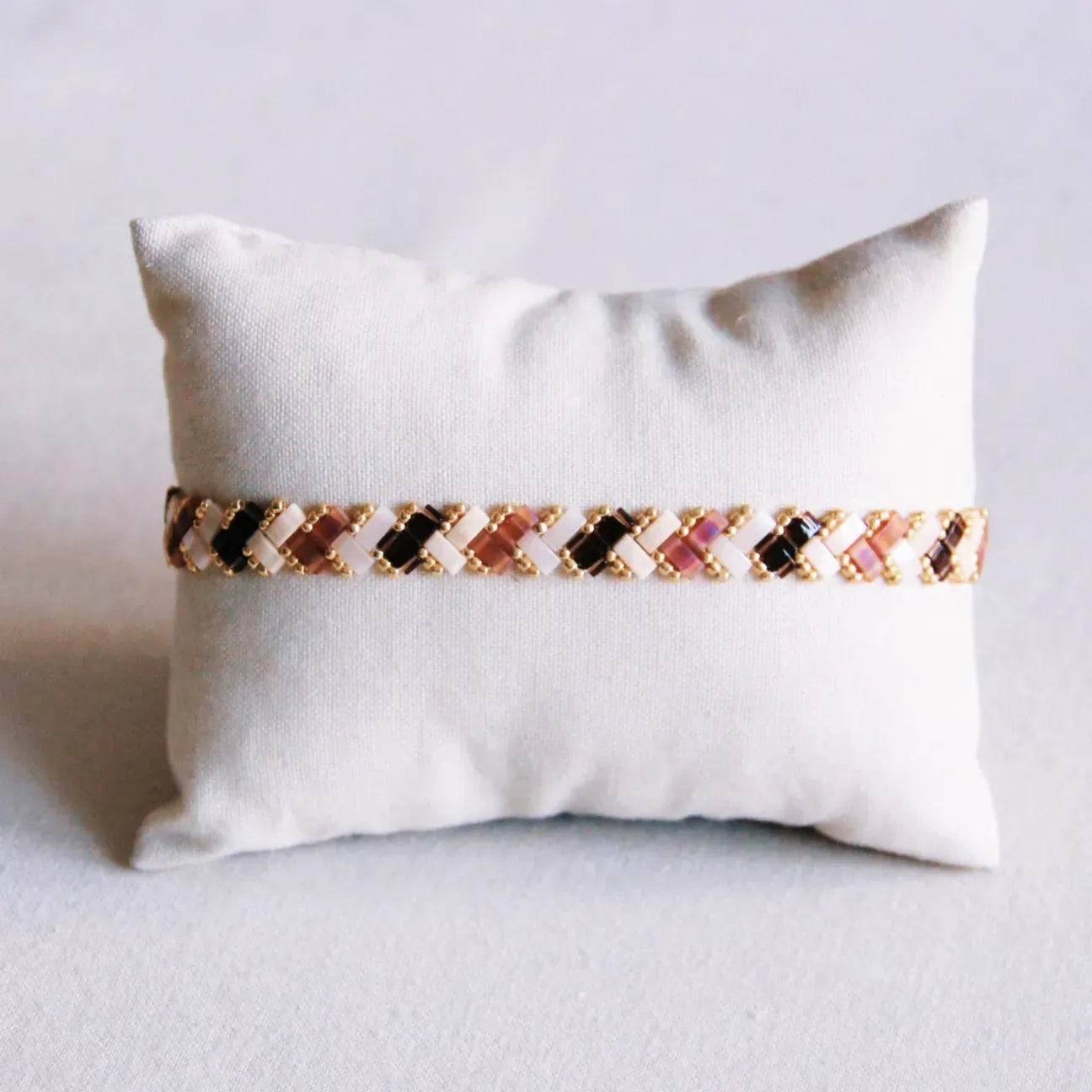 Plaited wristlet Nudes LittleLintons