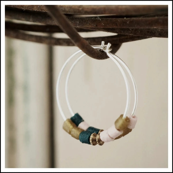 Paird celebration hoops Paird