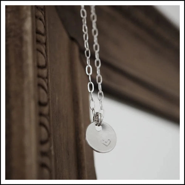 Paird disk necklace Paird