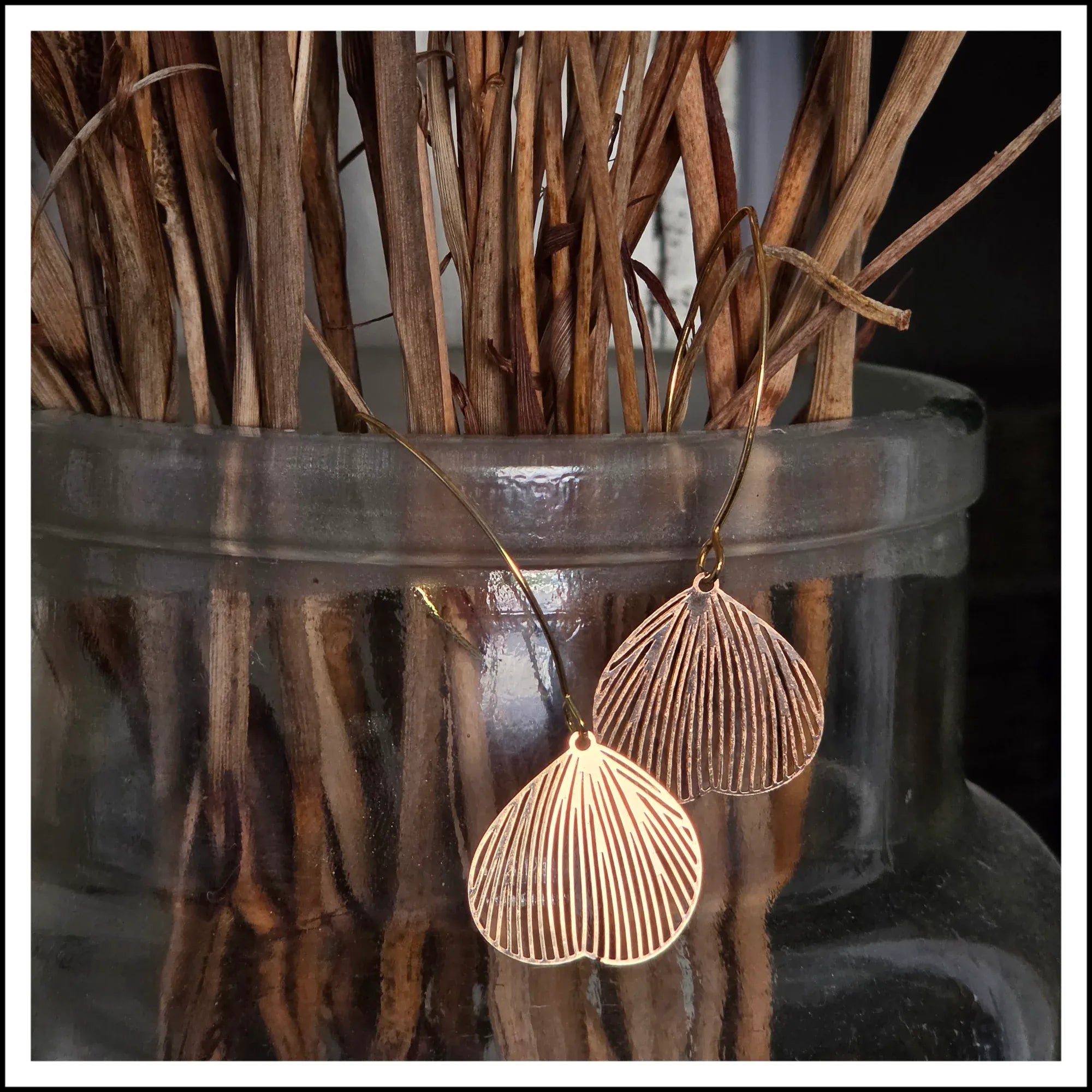 Paird ginkgo leaf earrings Paird