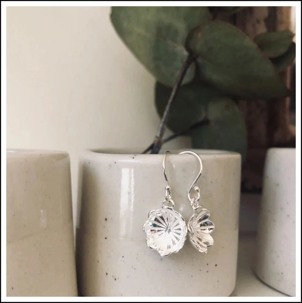 Paird Lotus earrings Paird