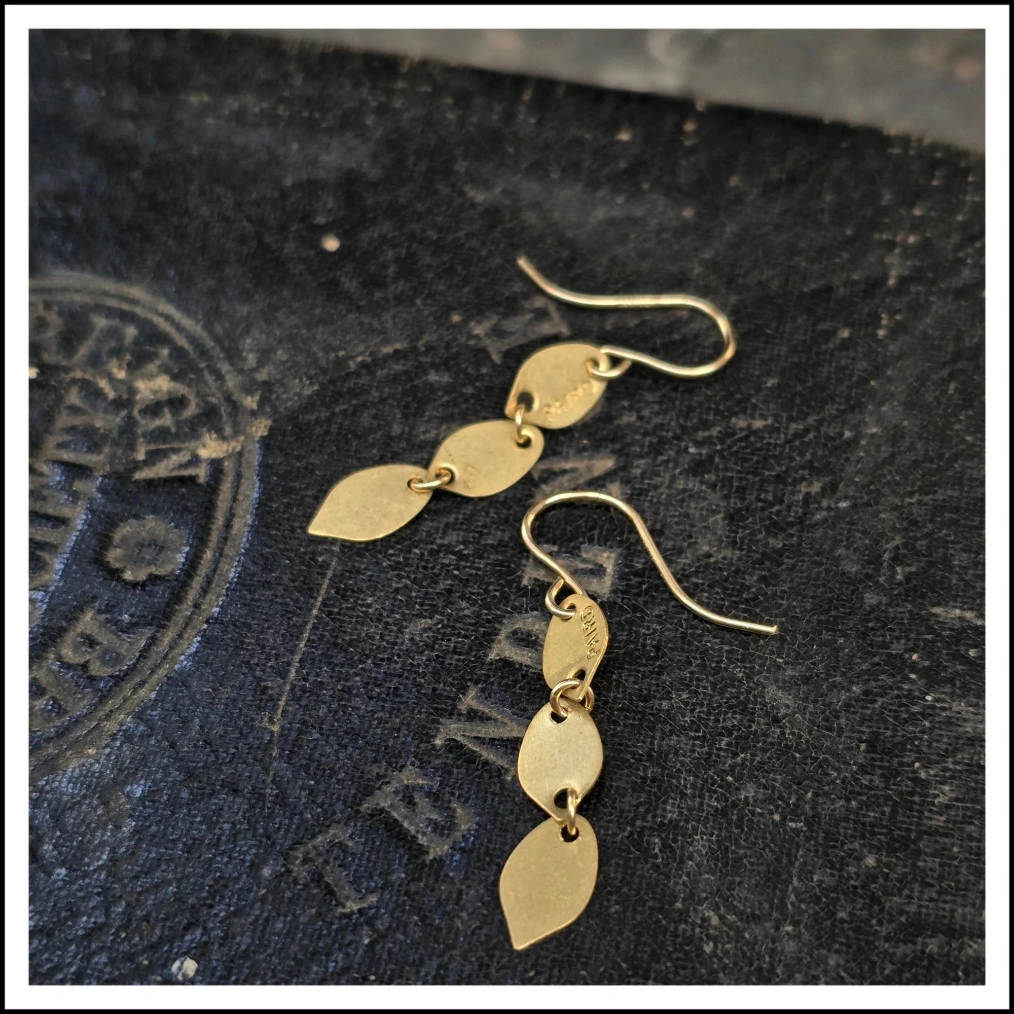 Paird Serpentine earrings Paird