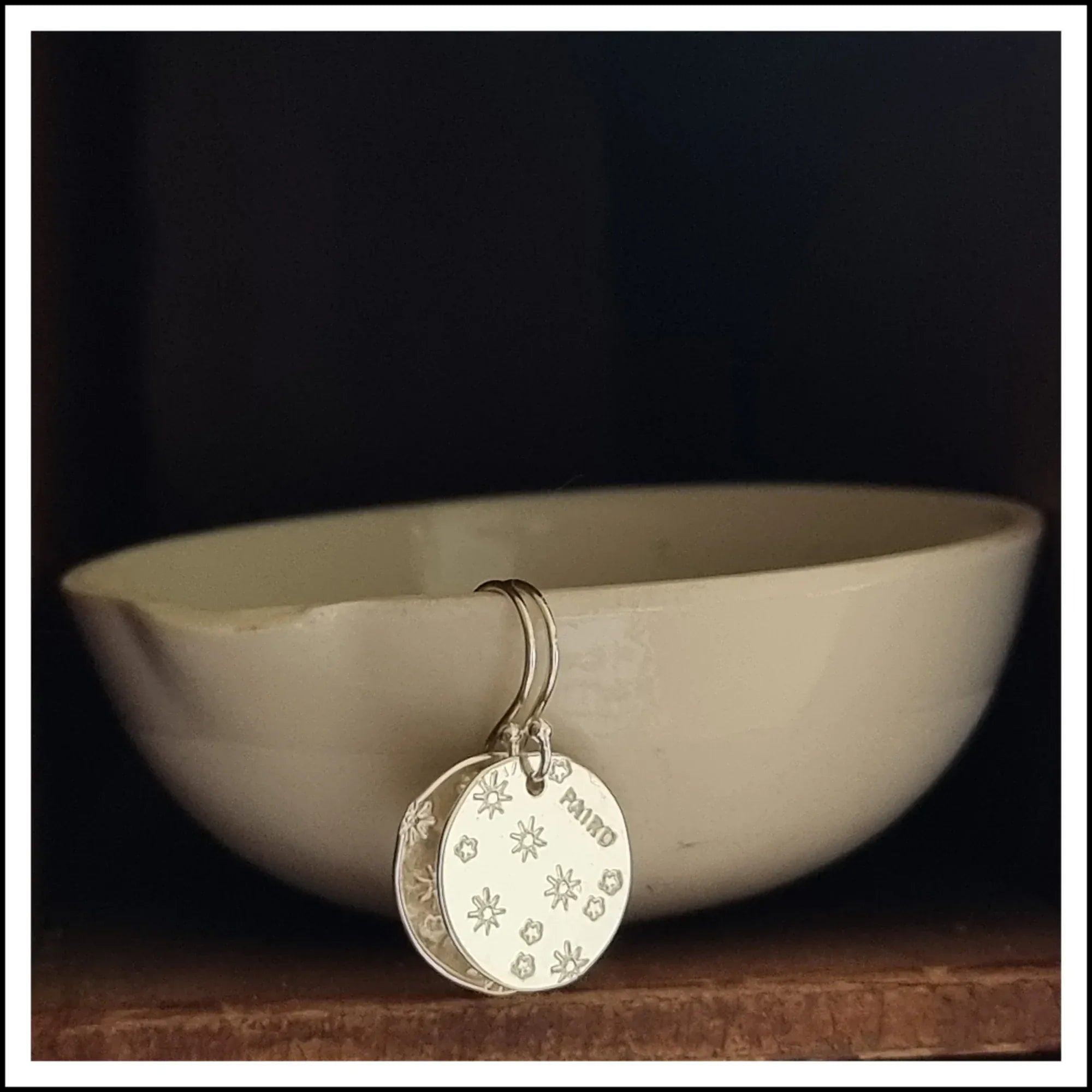 Paird  stamped disc earrings Silver Paird