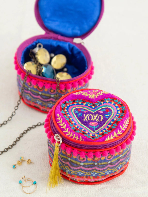 Embroidered jewellery pouch XO LittleLintons
