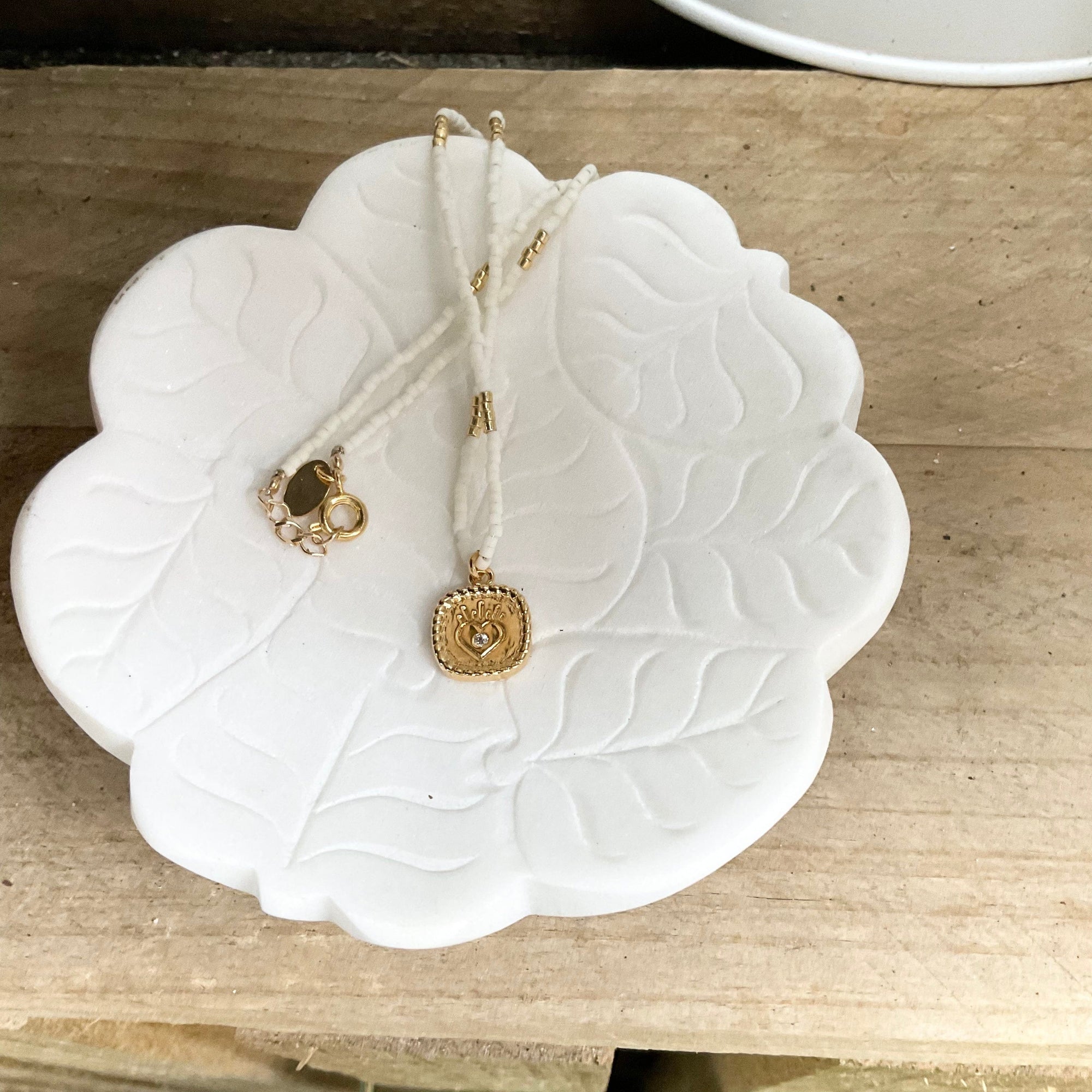 Mini oracles necklace White heart LittleLintons